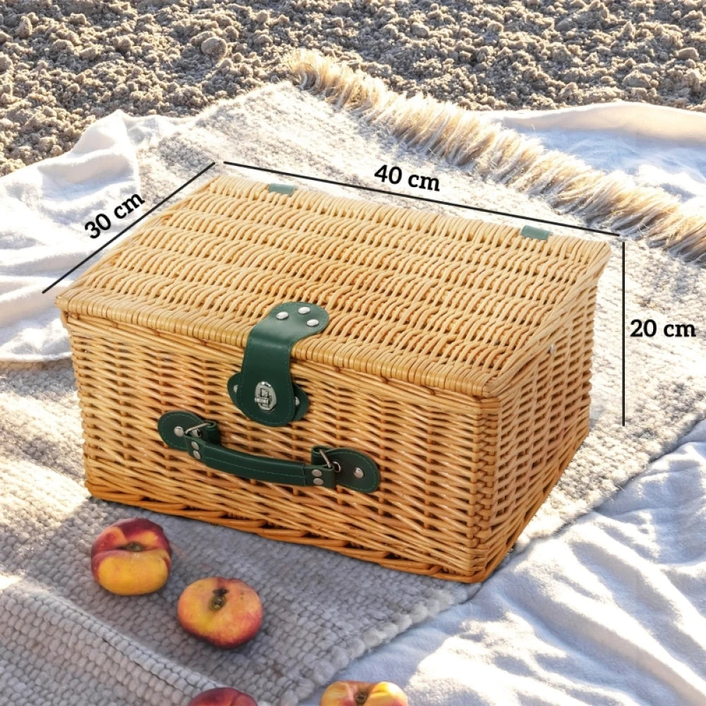 Vävd picknickkorg med tillbehör